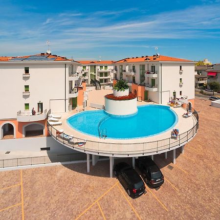 Residence Galleria Gran Mado Caorle Exteriör bild