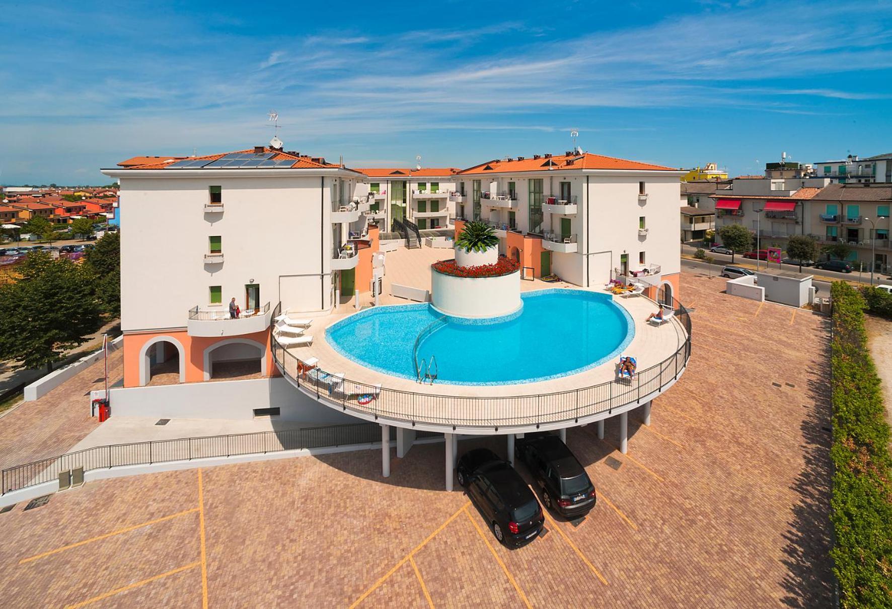 Residence Galleria Gran Mado Caorle Exteriör bild