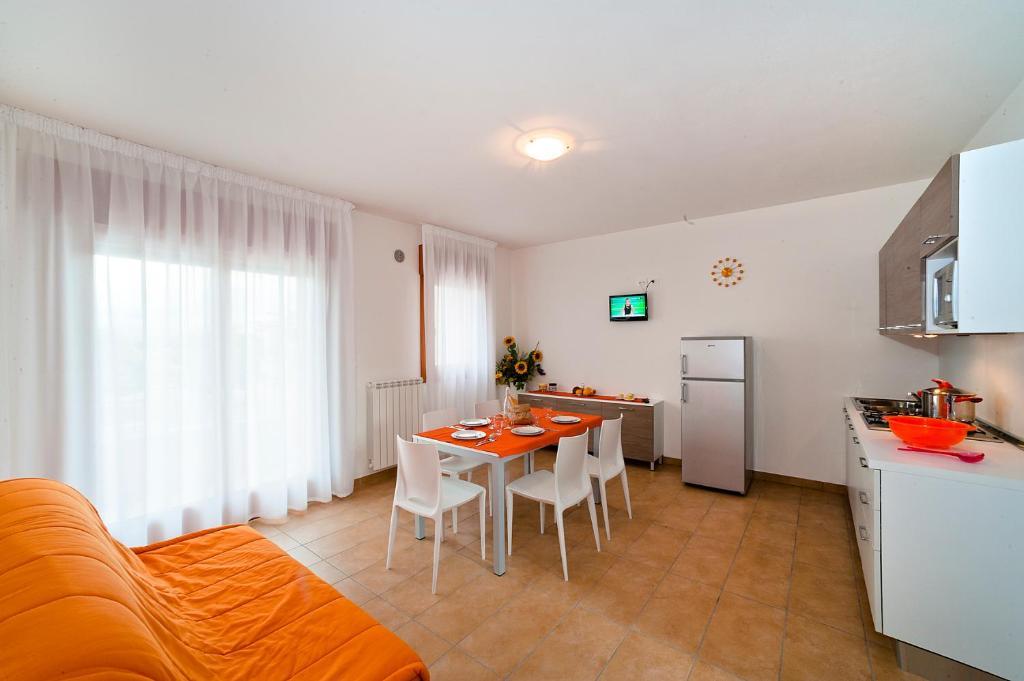 Residence Galleria Gran Mado Caorle Rum bild